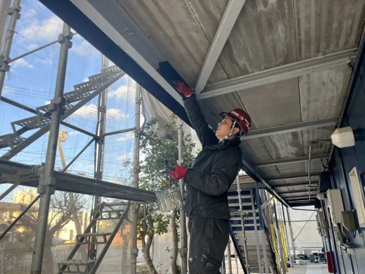 その他板金部 中塗り