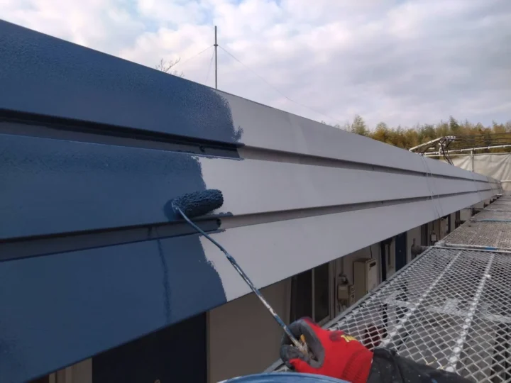 その他板金部 中塗り